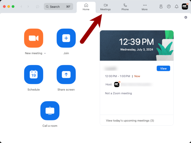 Screenshot of the main window the zoom app with an arrow pointing to the Meetings tab